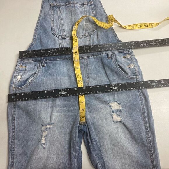 ALMOST FAMOUS Women’s ( Juniors) Blue Overalls Size 9 Inseam 26” Distressed - Picture 6 of 10